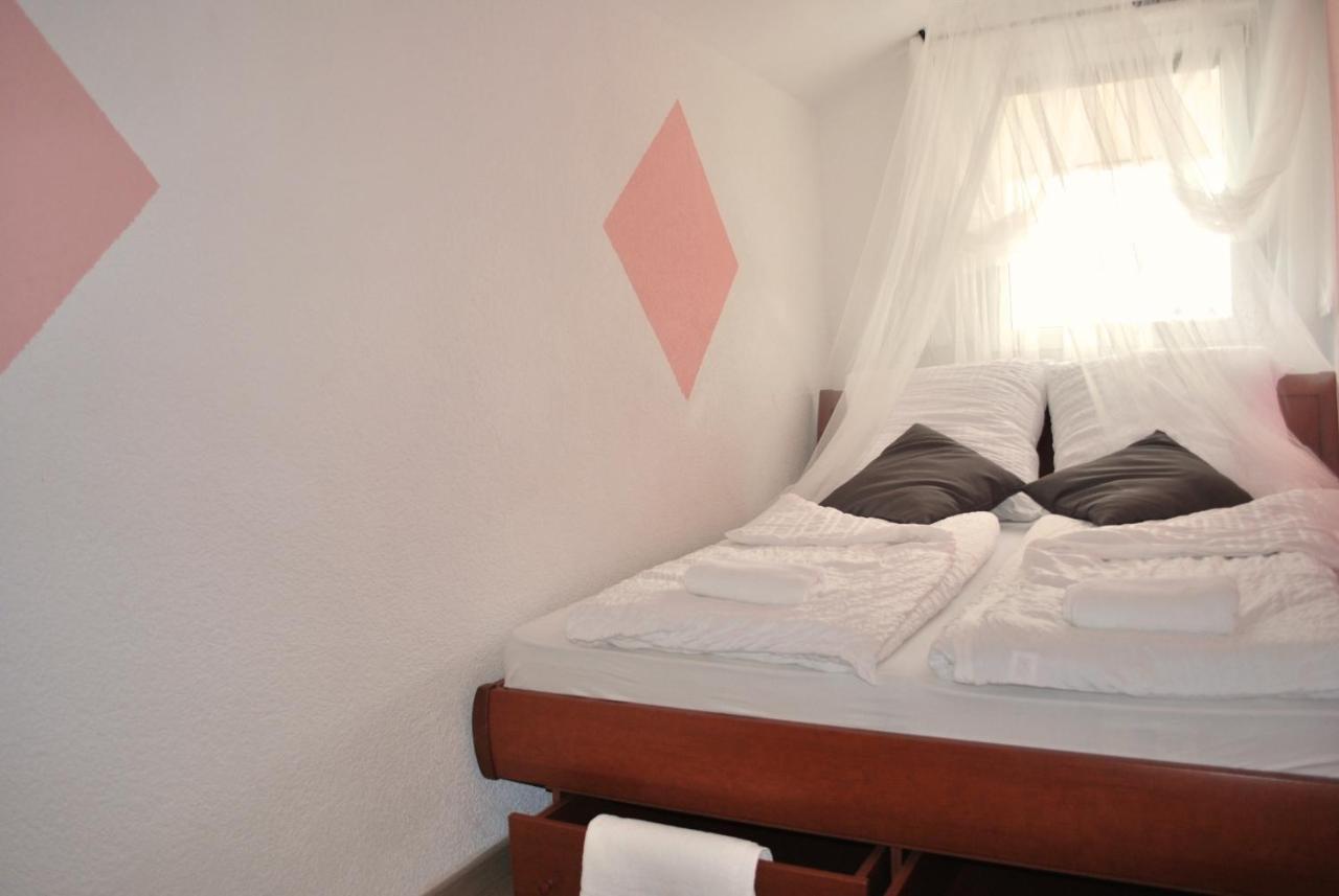 Apartments Maria Porec Luaran gambar