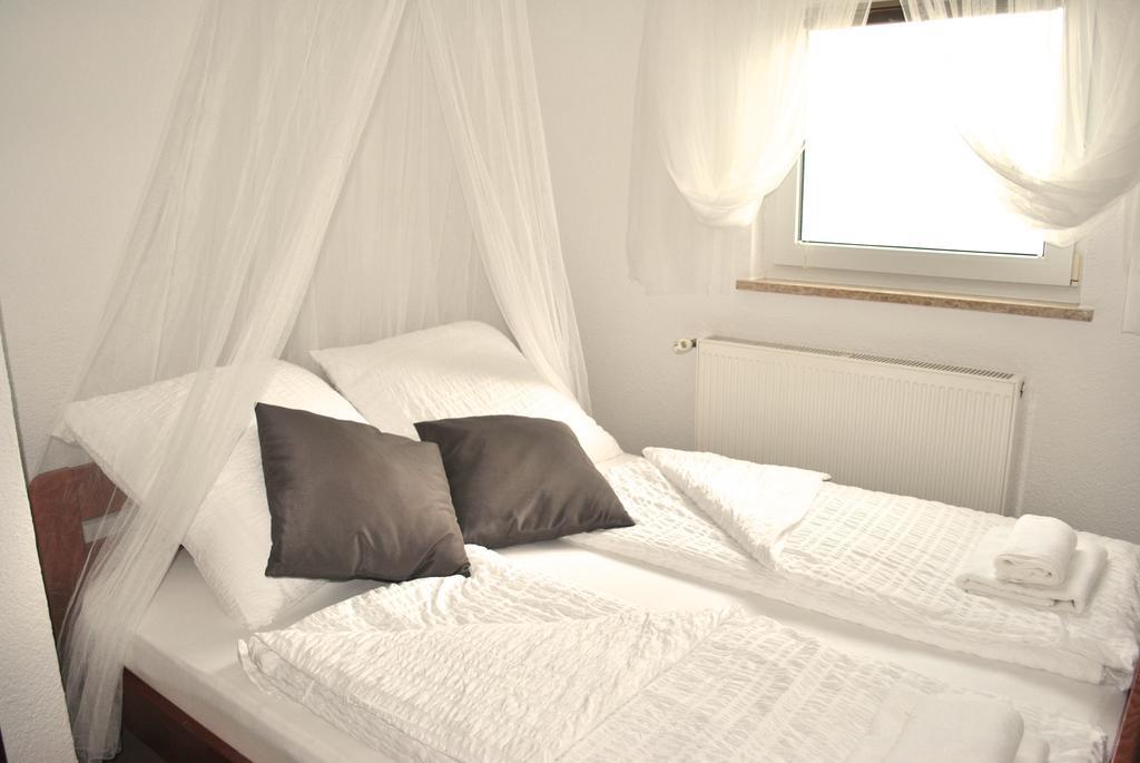 Apartments Maria Porec Bilik gambar