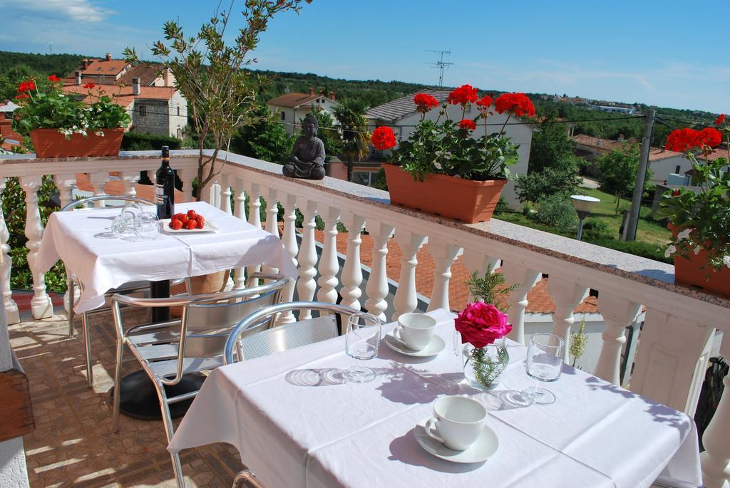 Apartments Maria Porec Luaran gambar